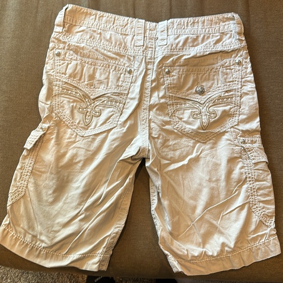 Men’s Rock Revival Cargo Shorts - Picture 3 of 5